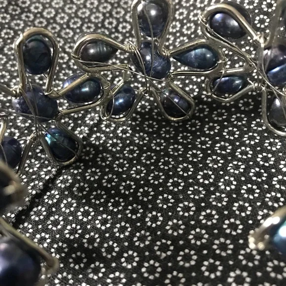 Cuff-styled bracelet - Picture 4 of 4